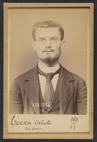 Toesca. Calixte. 28 ans, Tour de Breuil (Alpes-Mar.). Étudiant en médecine. Association de malfaiteurs. 27/2/94 by Alphonse Bertillon, photograph, 1894