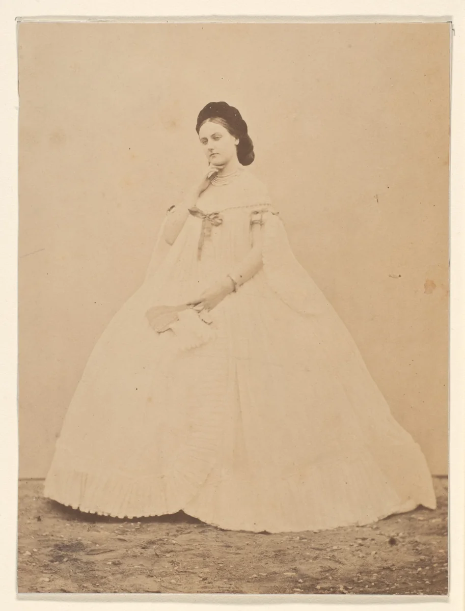 Le peignoir plisie (autre) by Pierre-Louis Pierson, photograph, 1860-1869