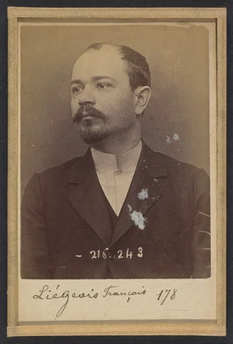Liégeois (ou Liegois), François. 30 ans, né à Vilette (Meurthe & Moselle). Cordonnier. Anarchiste. 26/3/94. by Alphonse Bertillon, photograph, 1894