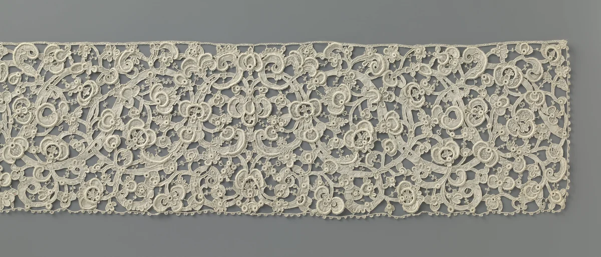 Jabot van naaldkant met elkaar doorsnijdende ranken by anonymous, other, 1870-1909