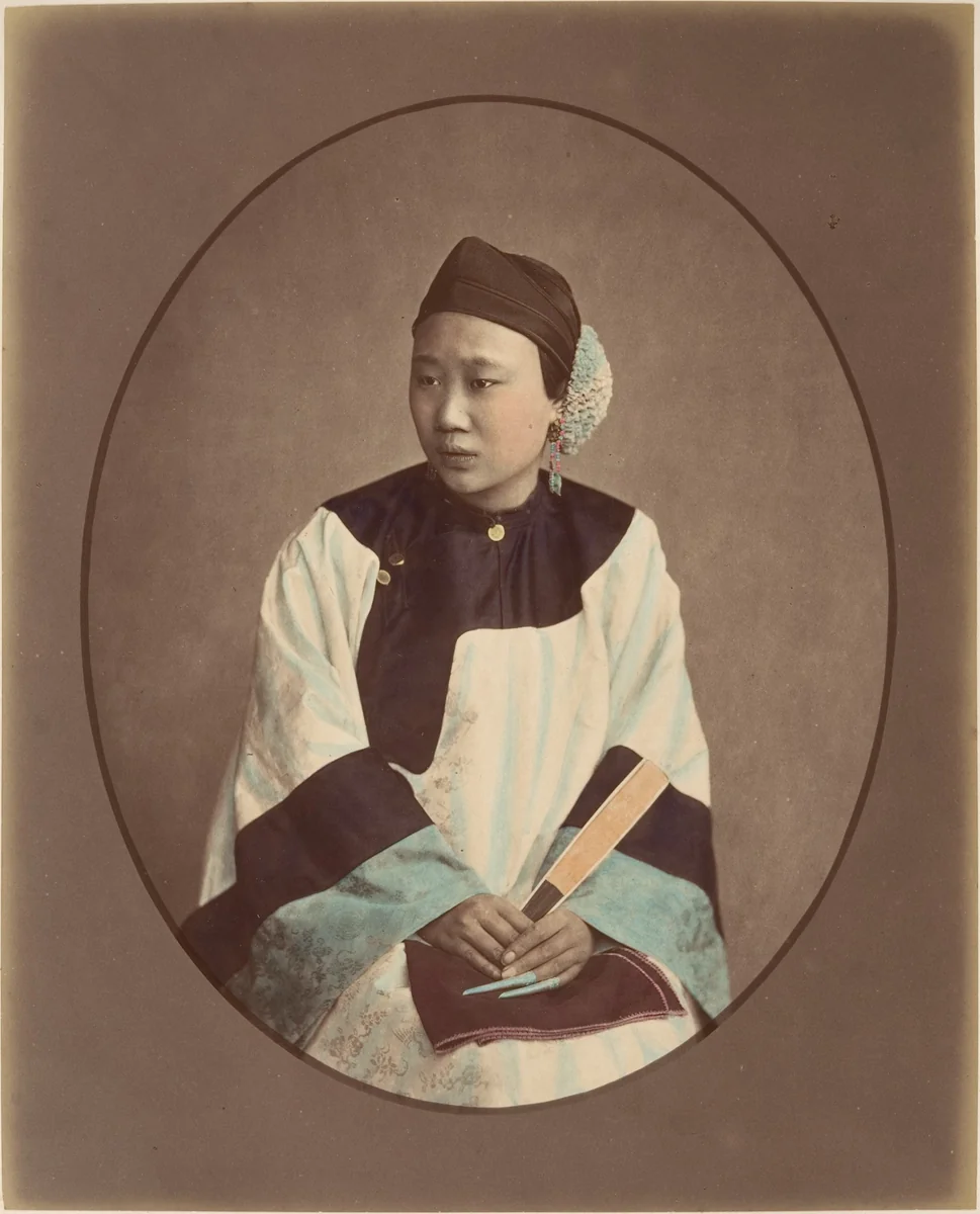 Fille de Sootchow (Suzhou Girl) by Raimund von Stillfried, photograph, 1870-1879