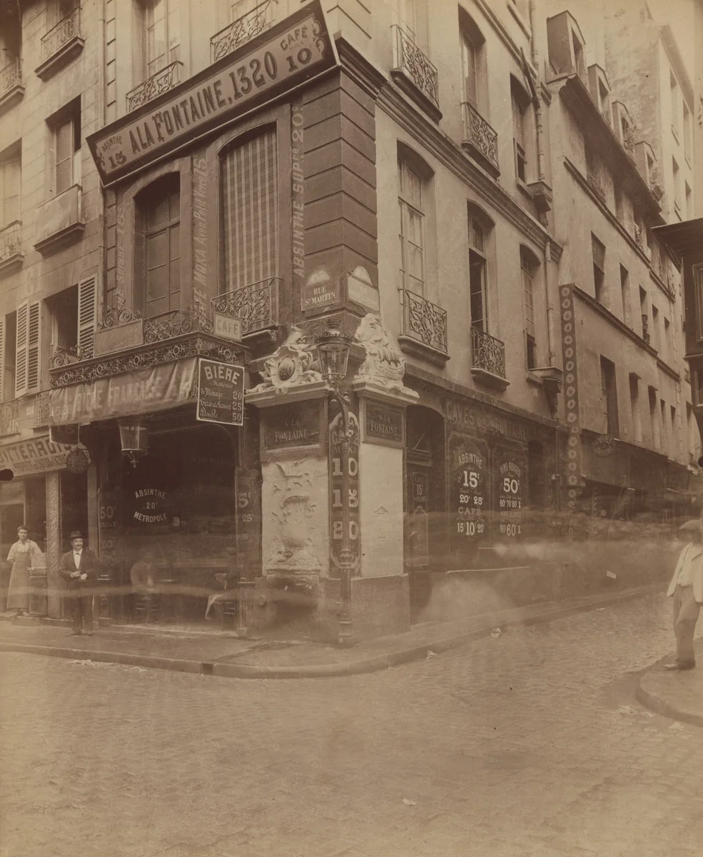 Fontaine Maubuée, rue Saint-Martin 122 by Eugène Atget, photograph, 1900