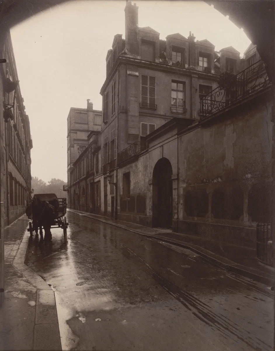 Rue de Bretonvilliers by Eugène Atget, photograph, 1924