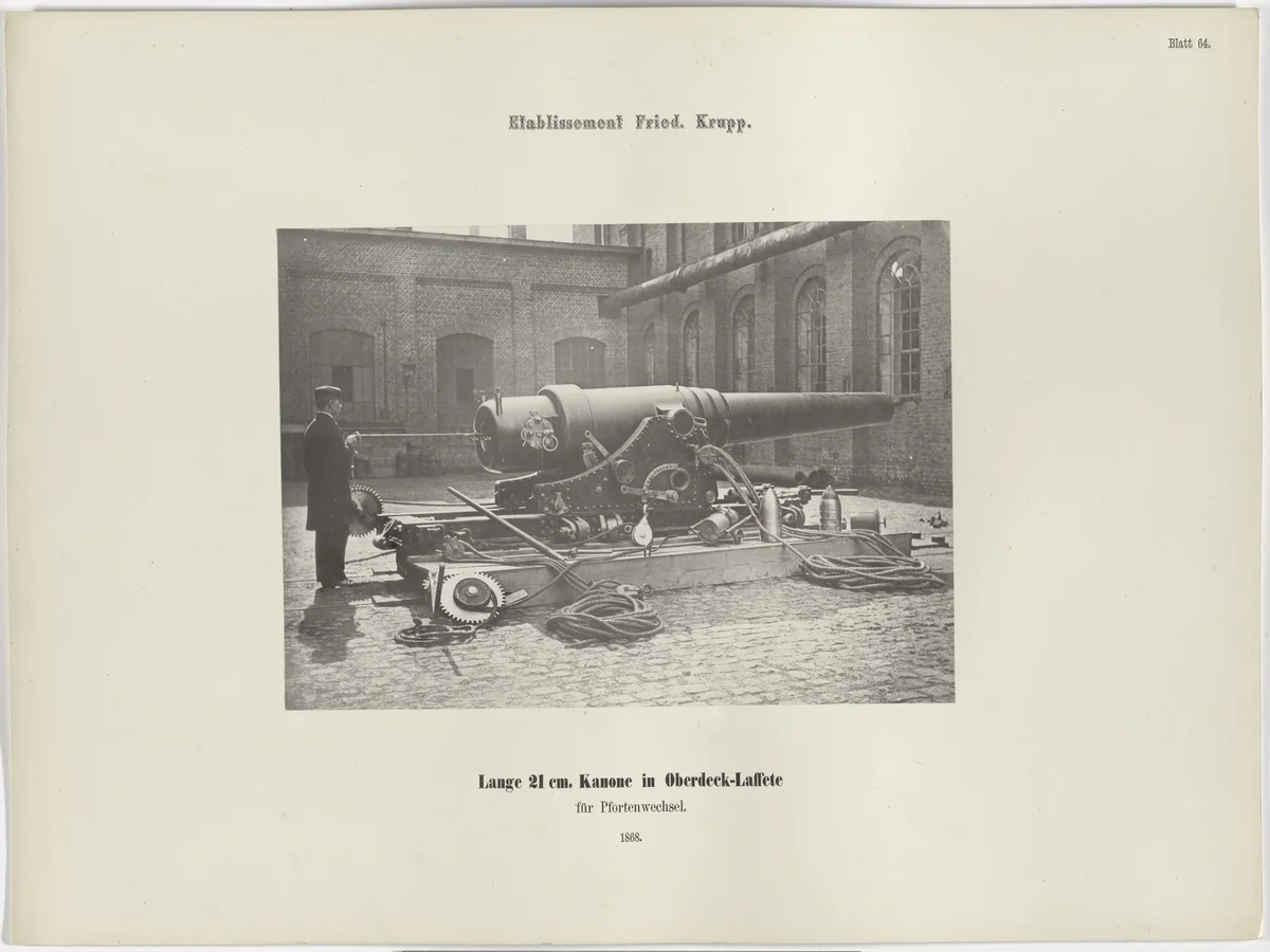 Lange 21 cm. Kanone in Oberdeck-Laffete für Pfortenwechsel by Hugo van Werden, photograph, 1868