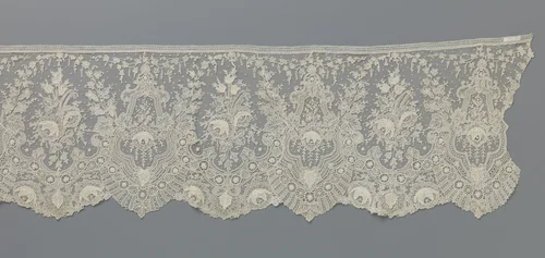 Japonstrook met rozenboeket in een ovaal en in een klokvormig cartouche by anonymous, book, 1860-1870