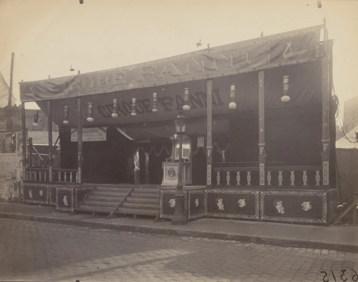 Fête de Vaugirard by Eugène Atget, photograph, 1922