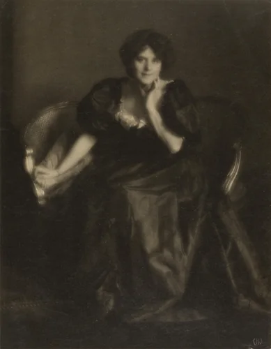 Mrs. Harrington Mann by Clarence H. White, photograph, 1907