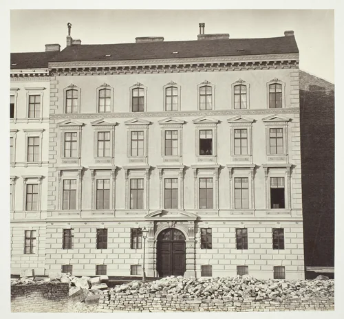 Elisabethstraβe No. 18, Wohnhaus Senior Excellenz des Grafen Trautmansdorf by Artist Unknown, photograph, 1860-1869