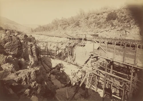 Putting in Elevator, Golden Feather, Oroville by Carleton E. Watkins, photograph, 1891