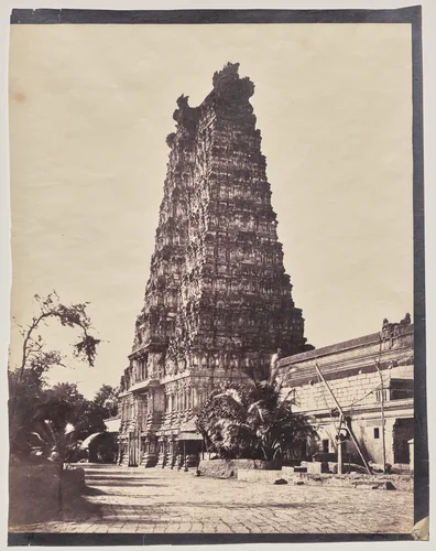 Western Gateway (Gopuram) of the Minakshi Sundareshvara Temple, Madurai by Captain Linnaeus Tripe, photograph, 1858