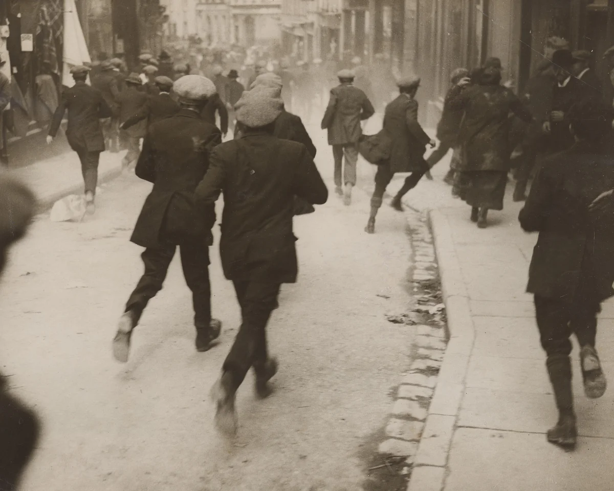 "De Valera's Dramatic Reappearance and Arrest" by Pacific & Atlantic Photos, photograph, 1923