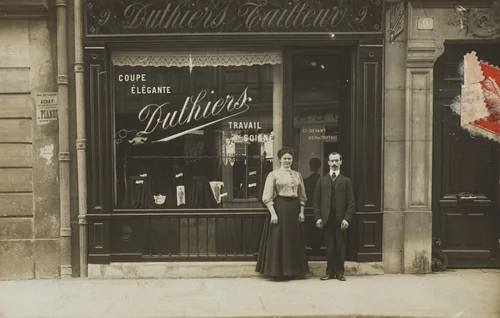 Duthiers Tailleur, Coupe élégante, Travail soigne, Paris by Unidentified Photographer, photograph, 1909