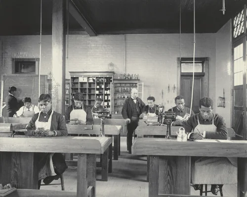 A class in manual training. Bent iron and tin by Frances Benjamin Johnston, photograph, 1899