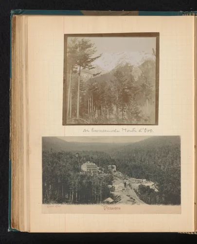 Gezicht op berg Monte d'Oro en het Grand Hotel in Vizzavona, Corsica by Théodore van Lelyveld, photograph, 1902