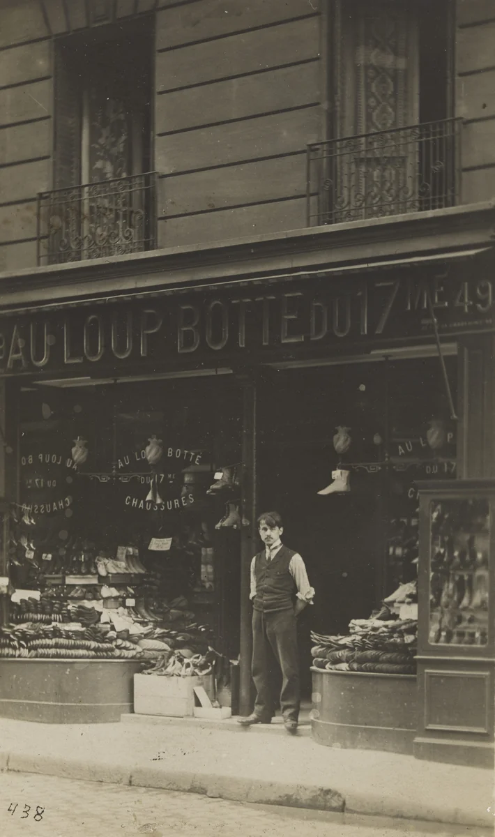 Au Loup Botté du 17eme Chaussures, 49, rue de Lévis, Paris by Unidentified Photographer, photograph, 1910