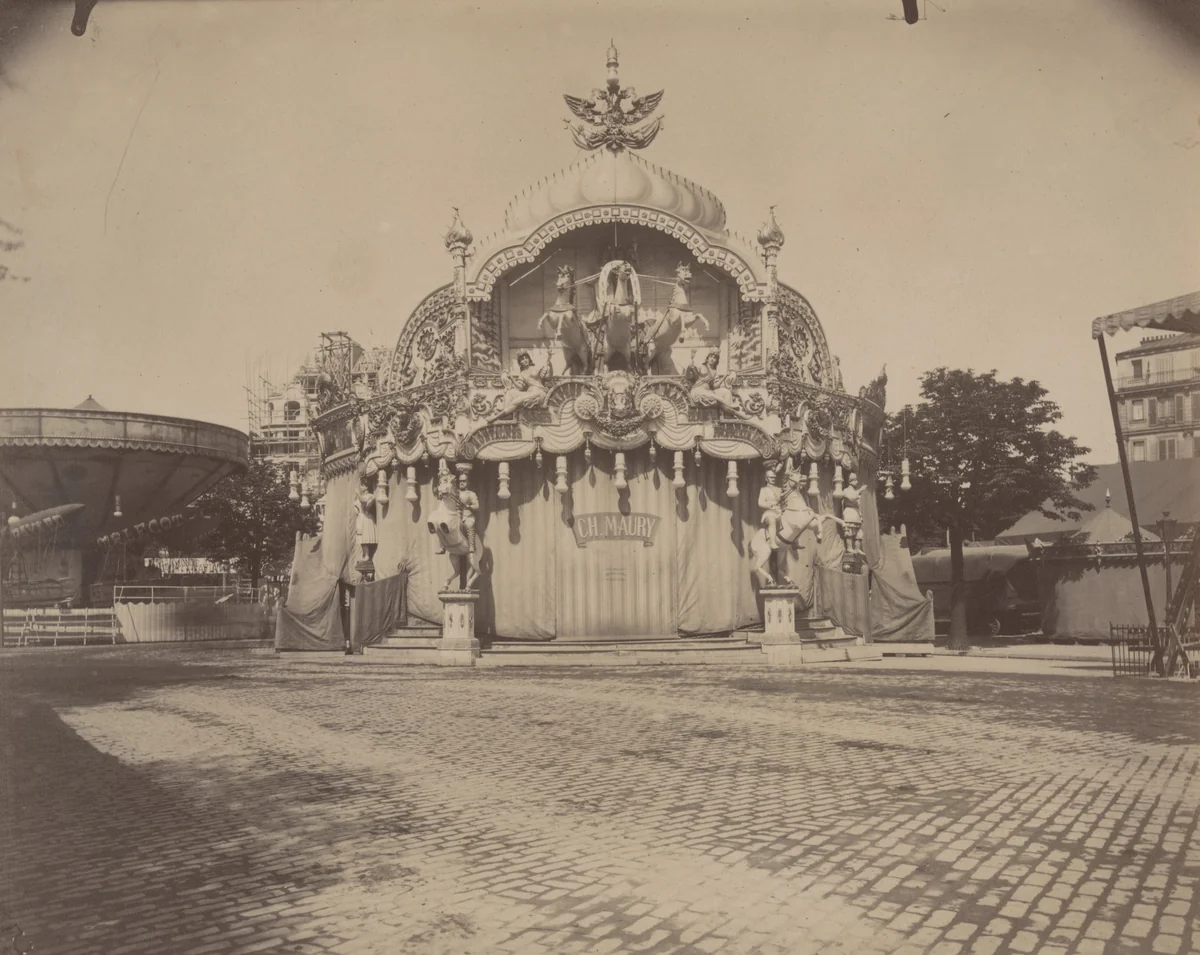 Fête de la Place du Trône by Eugène Atget, photograph, 1914