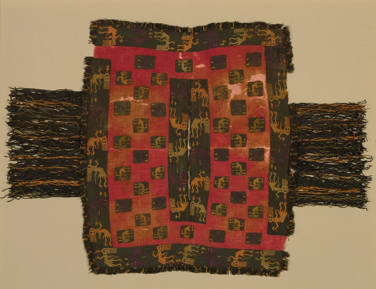 Poncho Displaying Contorted Figures by Paracas, textile, -200--150