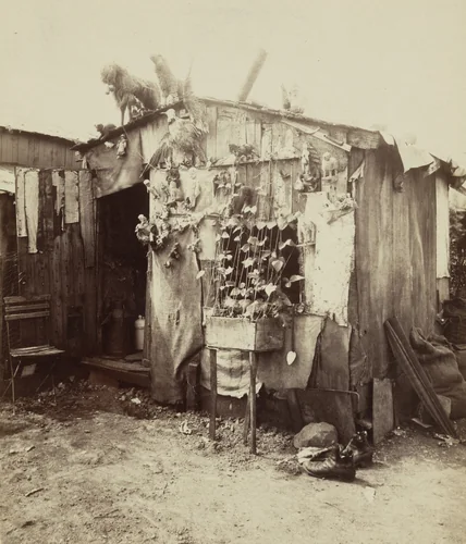 Villa d'un chiffonier by Eugène Atget, photograph, 1912