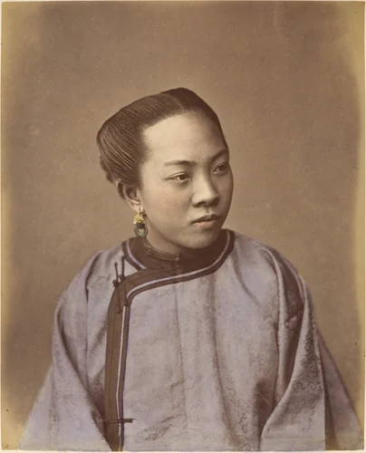 Fille de Shanghai by Raimund von Stillfried, photograph, 1870-1879