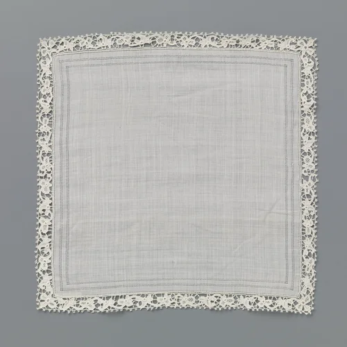 Zakdoek van batist met opengewerkte zomen en rondom afgewerkt met een strook naaldkant by anonymous, textile, 1870-1910