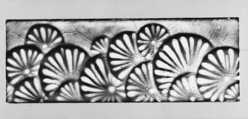 Border Tile by J. and J. G. Low Art Tile Works, artwork, 1882-1885