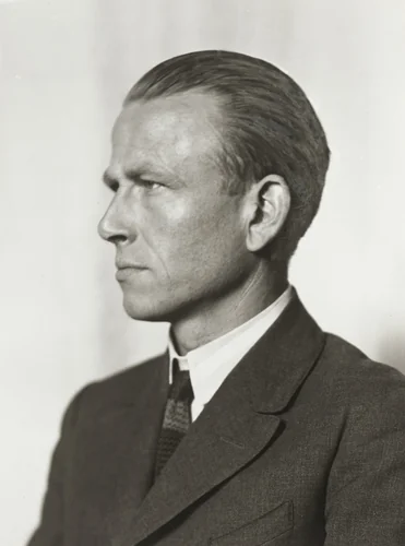 Painter [Otto Dix] by August Sander, photograph, 1924
