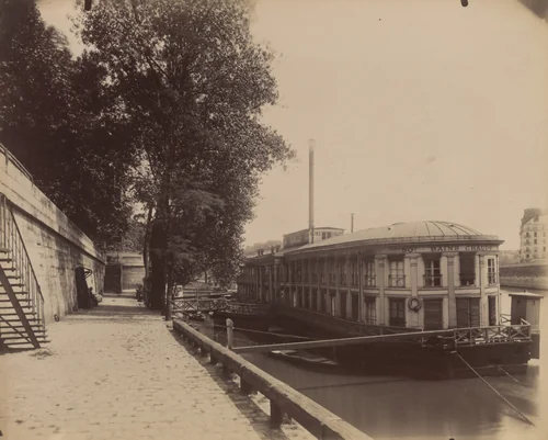 Port de l'Hôtel de Ville by Eugène Atget, photograph, 1913