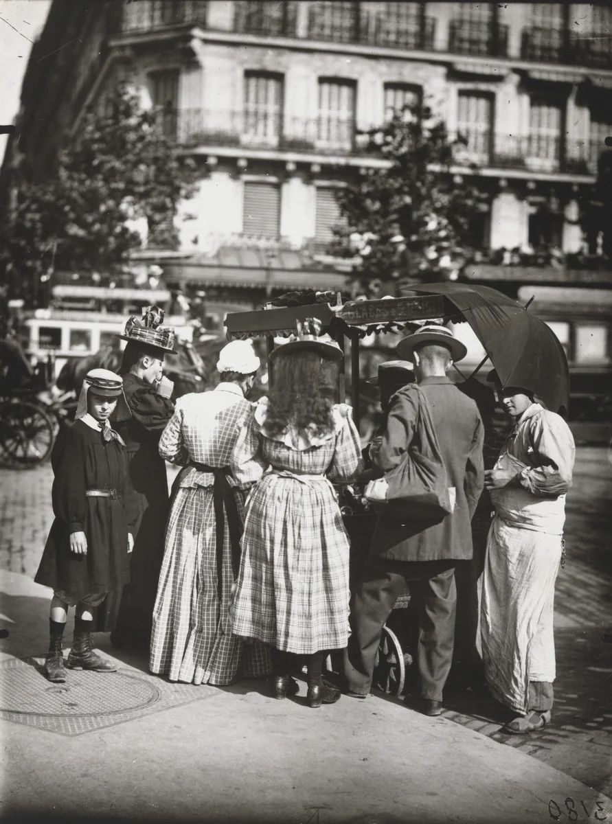 Rue Mouffetard, Paris by Eugène Atget, photograph, 1871