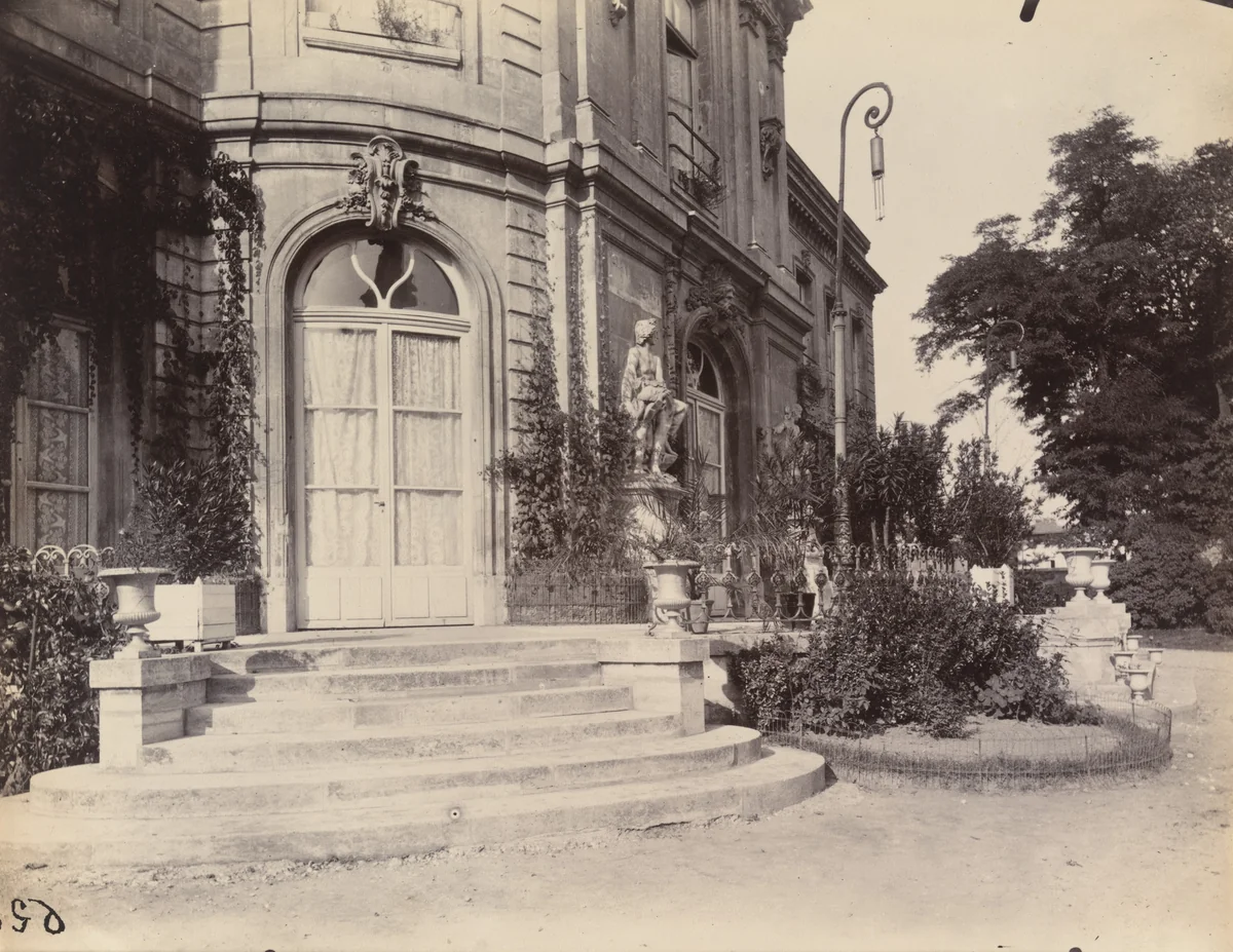 Asnières, Ancien chateau René Voyer d'Argenson by Eugène Atget, photograph, 1901