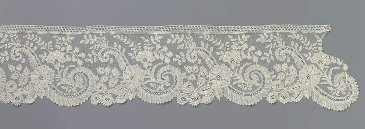 Strook gemengde kant met s-voluten by Maison Sacré, other, 1895