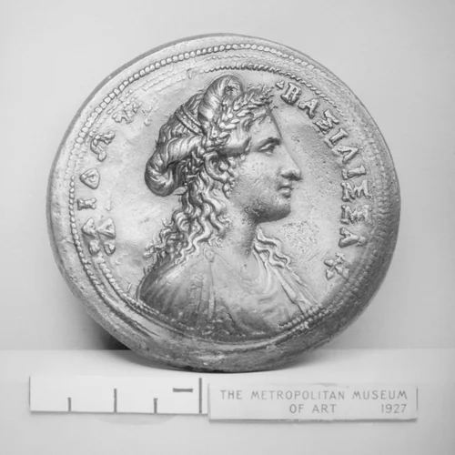 Queen Dido by Giovanni del Cavino, metalwork, 1500-1599