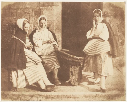 Newhaven Fishwives by Hill and Adamson, photograph, 1843-1847