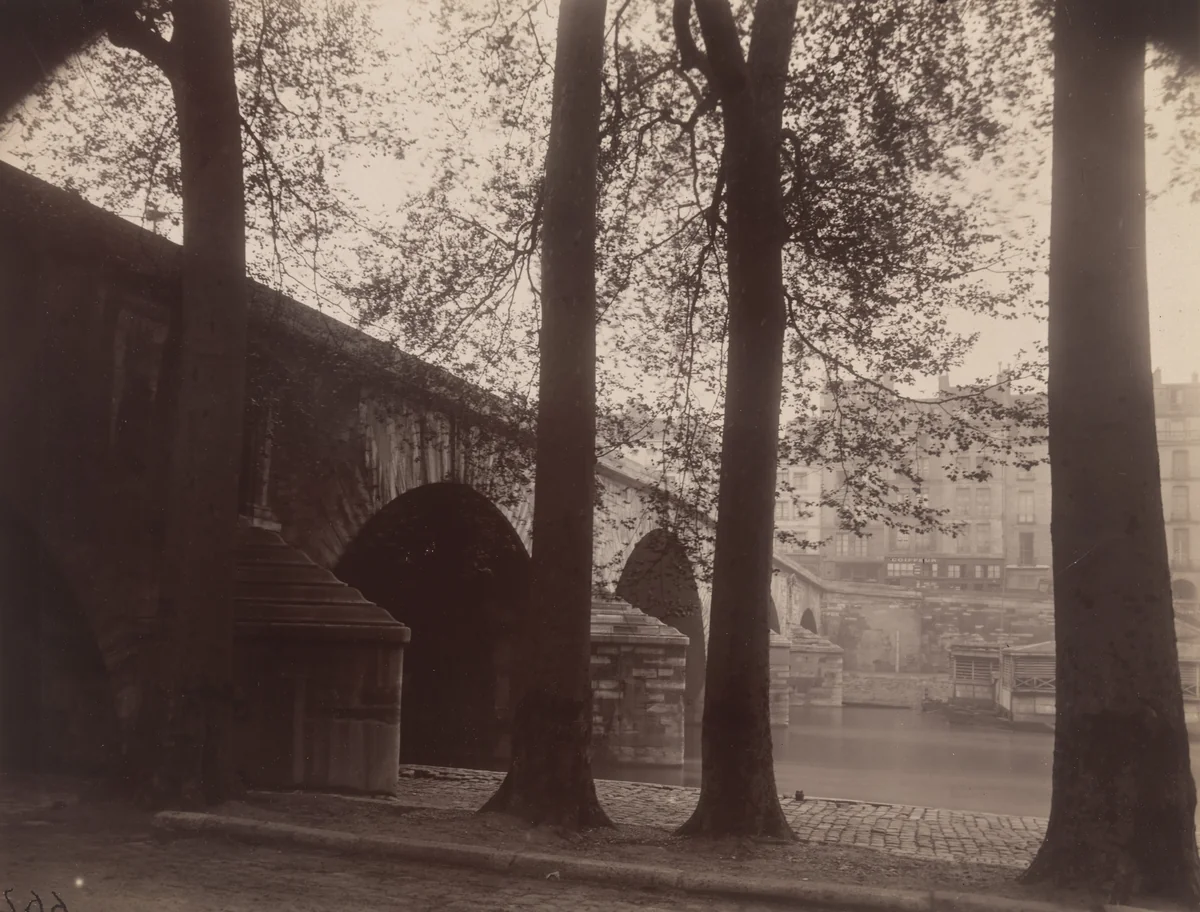 Pont Marie by Eugène Atget, photograph, 1926