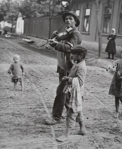 Blind Musician by André Kertész, photograph, 1921