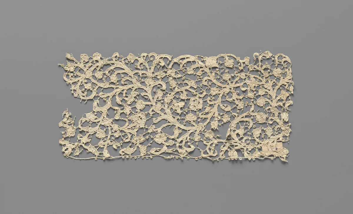 Strook naaldkant met doorlopende gespleten ranken by anonymous, other, 1700-1799