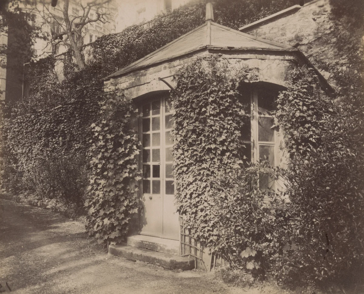 Parc Delessert, 32 Quai de Passy by Eugène Atget, photograph, 1914
