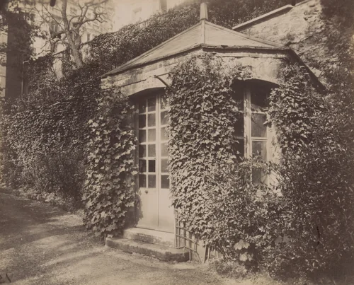Parc Delessert, 32 Quai de Passy by Eugène Atget, photograph, 1914