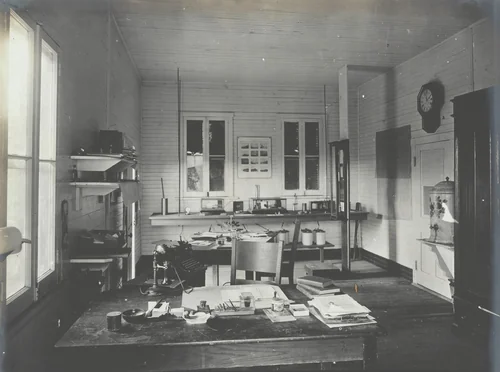 Hydrographic Sta., Bas Obispo, C.Z. Interior of office by Unidentified Photographer, photograph, 1907