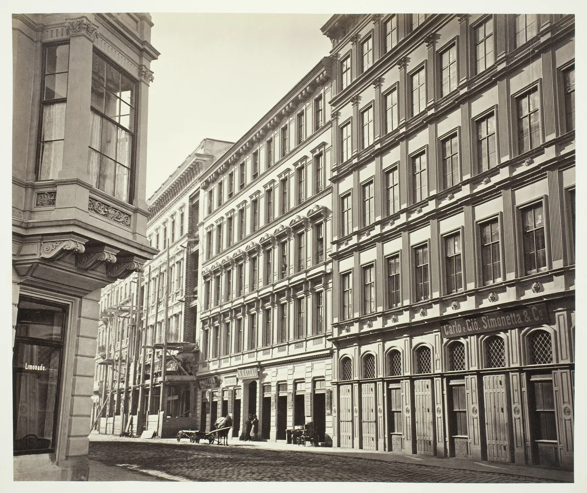 Heinrichsgaβe No. 1, Zinshaus des Herrn A. M. Ruβo by Artist Unknown, photograph, 1860-1869