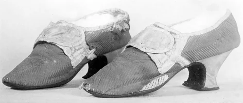 Pair of Shoes by England, textile, 1760-1789
