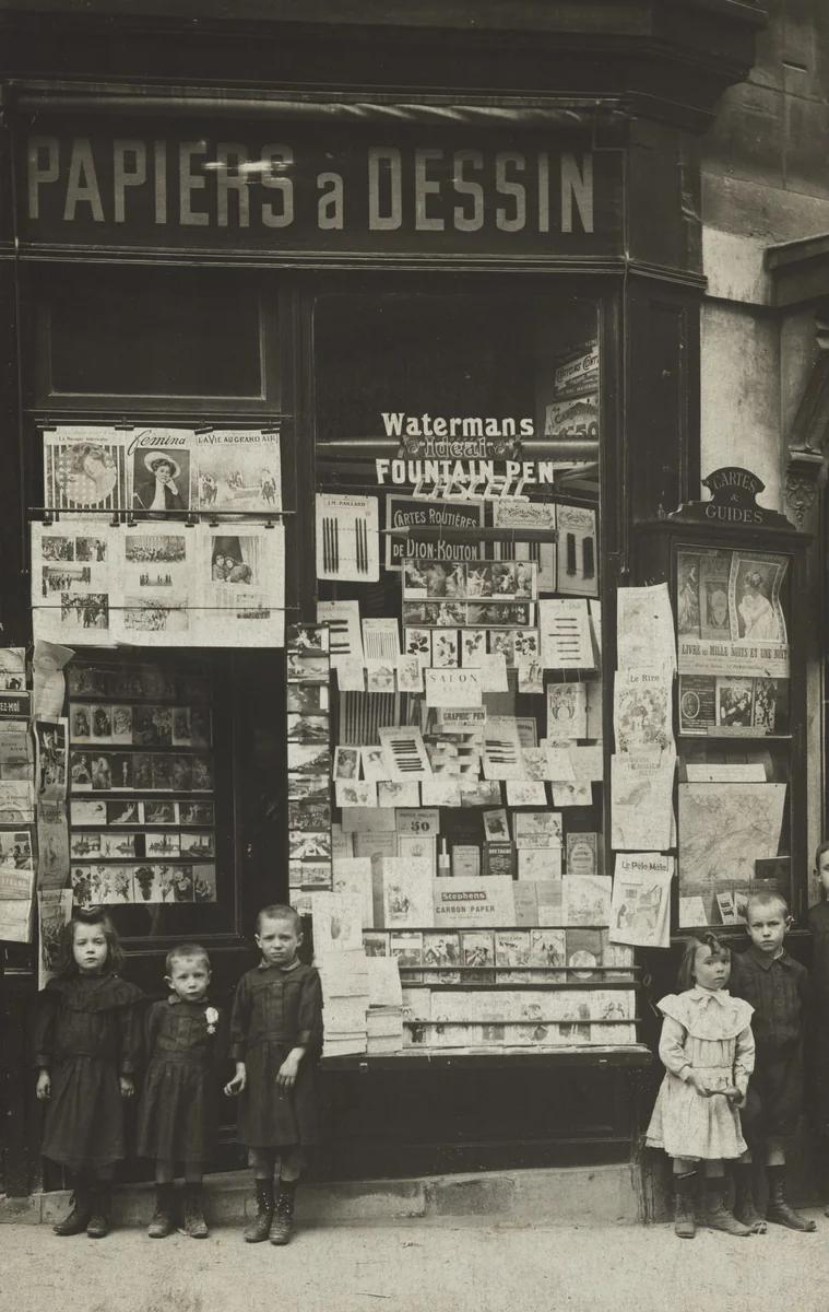 Papiers à dessin, Bethmont Photo, Paris by Unidentified Photographer, photograph, 1905