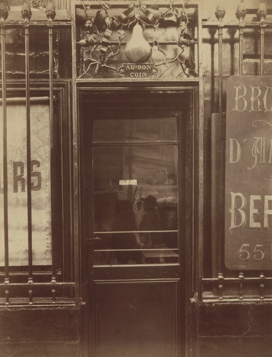 Rue des Haudriettes, 2 by Eugène Atget, photograph, 1901