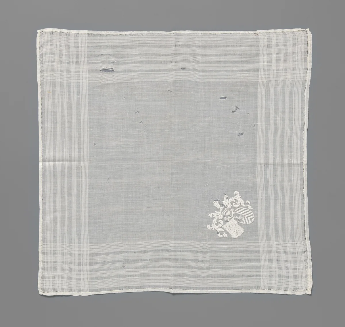 Zakdoek met geborduurde wapens van Bosch Reitz en Teding van Berkhout by anonymous, textile, 1859