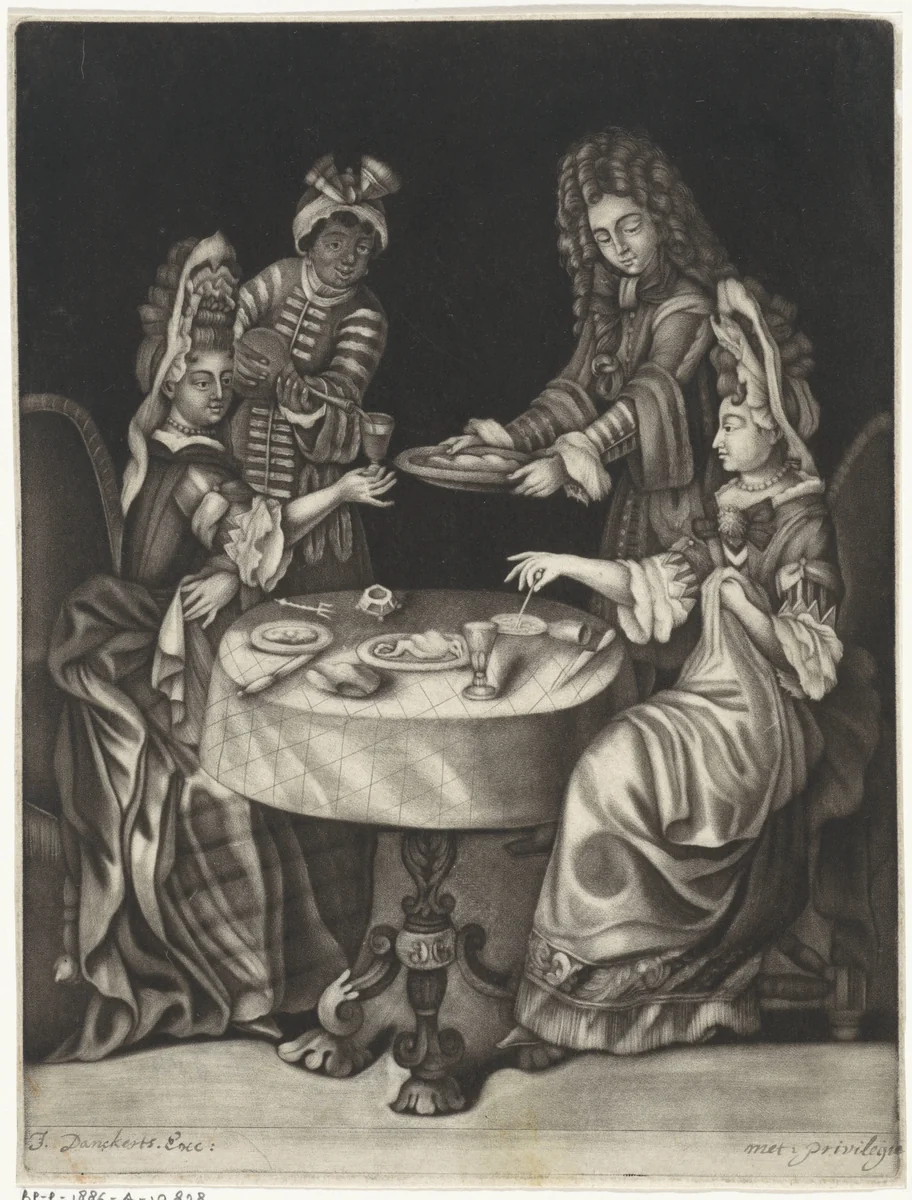 Twee vrouwen met fontangekapsel aan tafel by anonymous, print, 1695-1701
