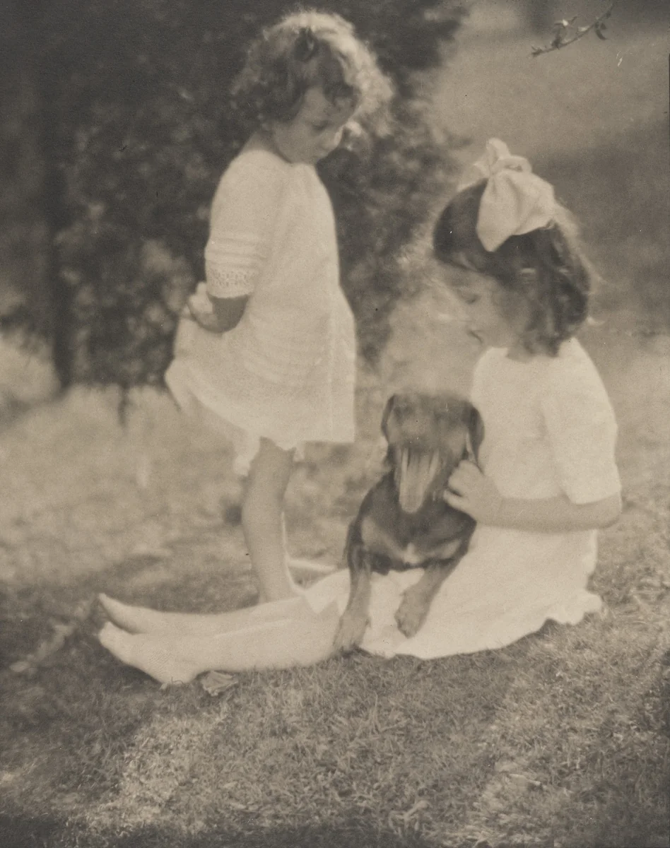 Florence and Elizabeth Meyer by Edward Steichen, photograph, 1915