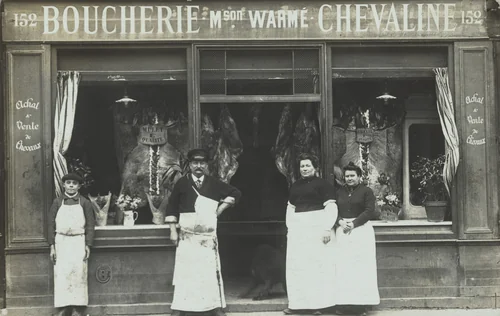 Mson Warmé, Boucherie chevaline, Achat & vente de chevaux, Auvers-sur-Oise by Unidentified Photographer, photograph, 1901