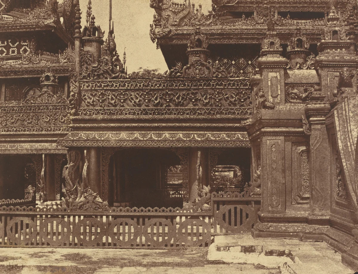 Amerapoora: Another Part of the Balcony of Kyoung No. 86 by Linnaeus Tripe, photograph, 1855