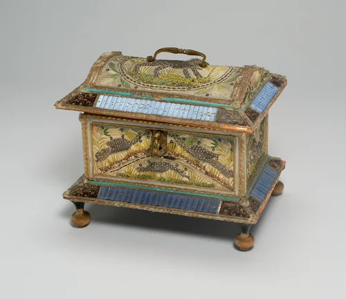 Casket by Nevers, textile, 1675-1699