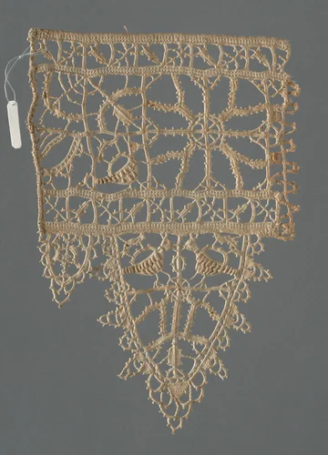 Fragment (Border) by Italy, textile, 1501-1600