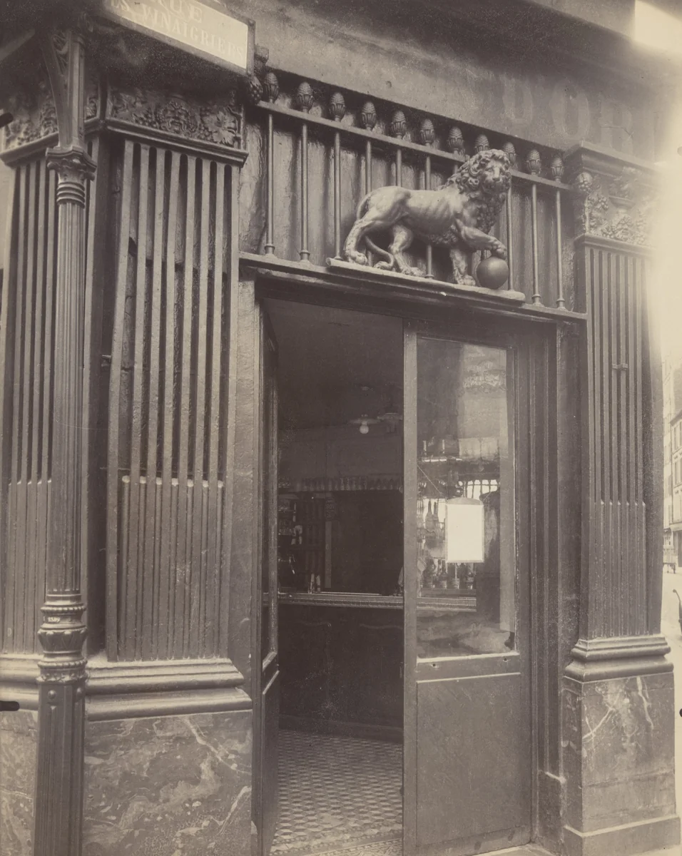Rue des Vinaigriers by Eugène Atget, photograph, 1924